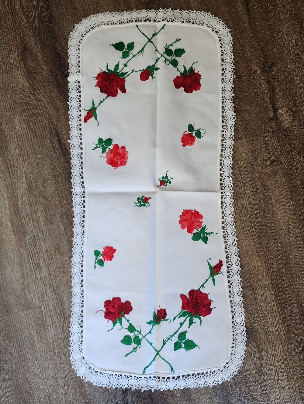 Vintage Embroidered Table Linen #2947
